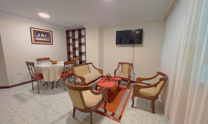 Loja Apartment | Enchanting 2-bedroom apartment with WiFi in Loja