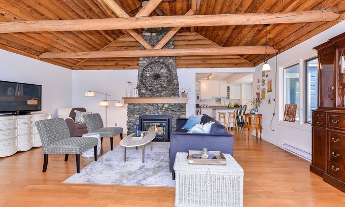 Langford House | Enchanting lakeside home with private dock. Peaceful hideaway right in Victoria.