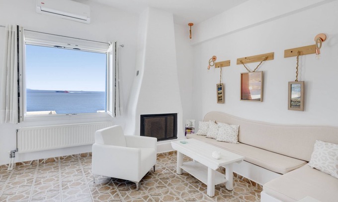 Vari House | Endless Blue from Syros - Fabrika House 1