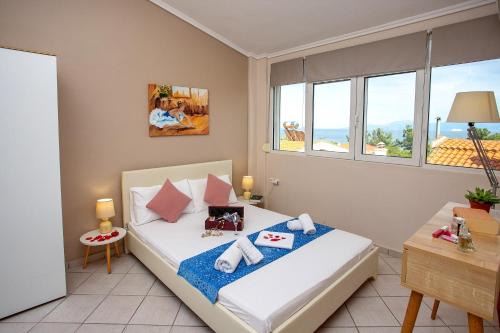 Kavala Villa | Endless Blue Sunshine