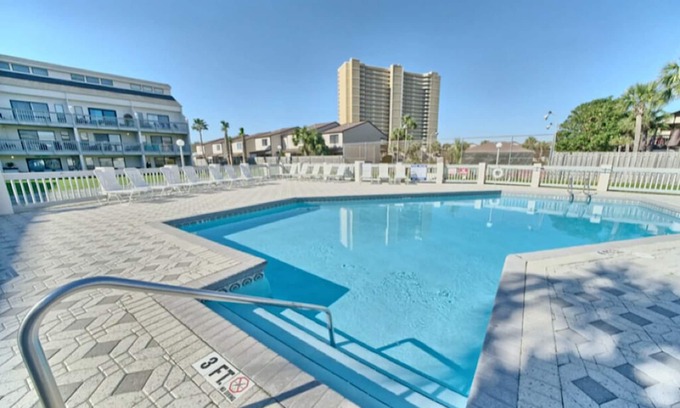 West Panama City Beach Condo | Endless Summer-Ground FLoor-PETS AOK