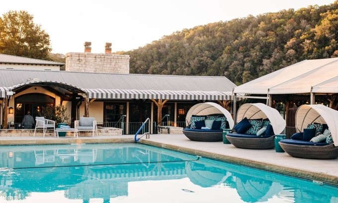 Lower Basin Lake Travis Hotel | Enjoy Lakefront Retreat w/Full Spa, Pools and Garden at Lodge-styled Resort