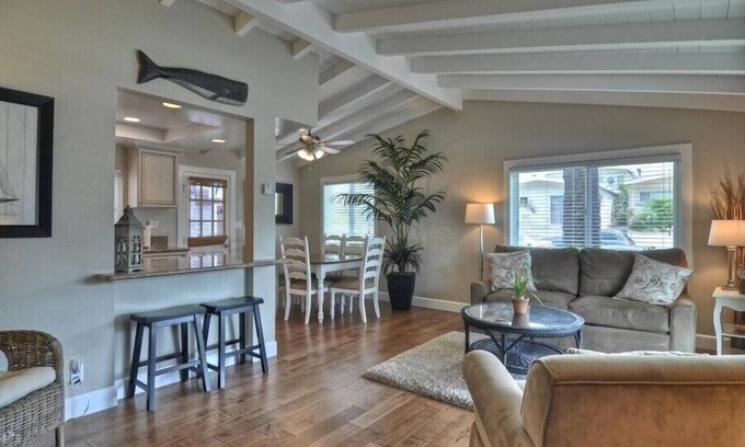 Corona del Mar Cottage | Enjoy Ocean View from Large Private Patio, A/C & Garage
