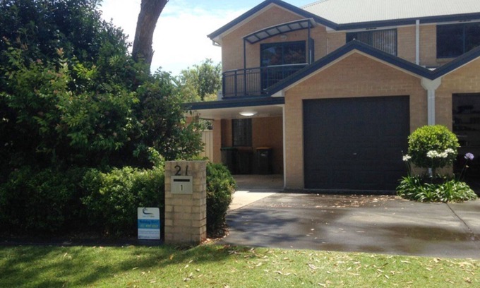 Hawks Nest House | Entertainers Delight! WiFi!