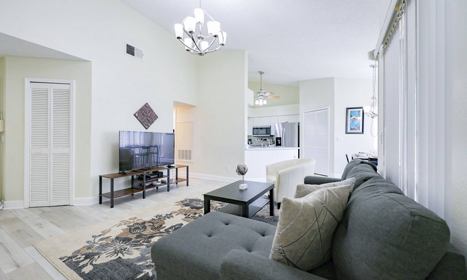 Southwest Orlando Condo | Entire condo with 2BD in Orlando, remote work friendly, downtown area