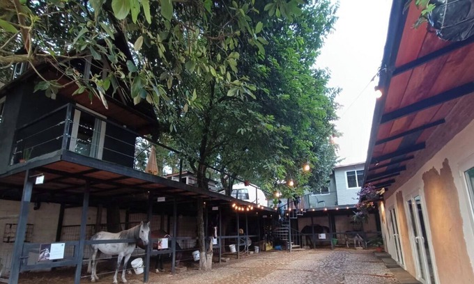 Santa Lucia Milpas Altas House | Entre Robles