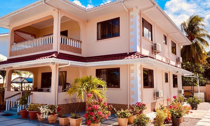 Mahe Island Apartment | Erica's Self Catering Apartment