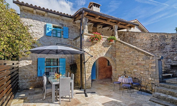 Heki House | Erisa in Trošti (Haus für 6 Personen)