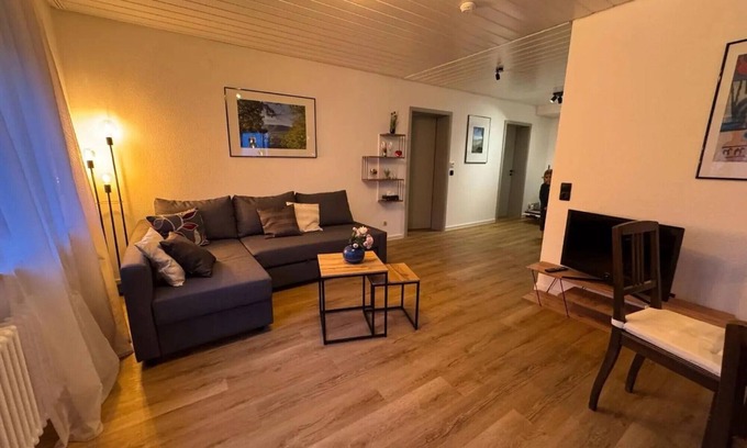 Dettingen an der Erms Apartment | Ermstal Suite near Metzingen Outlet