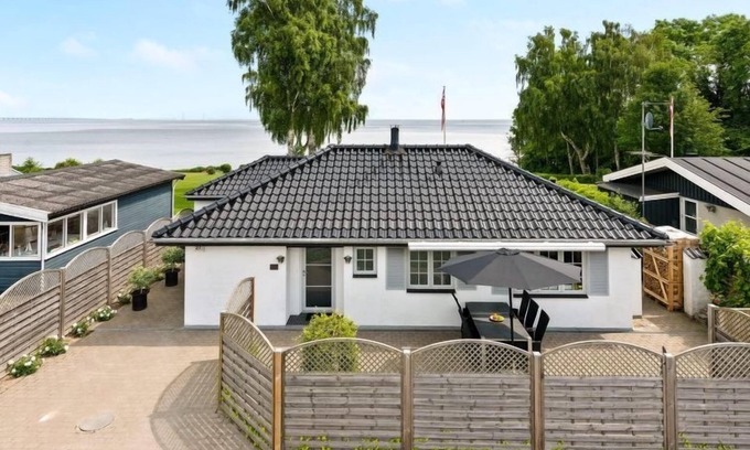 Frørup House | "Erok" - 100m from the sea by Interhome