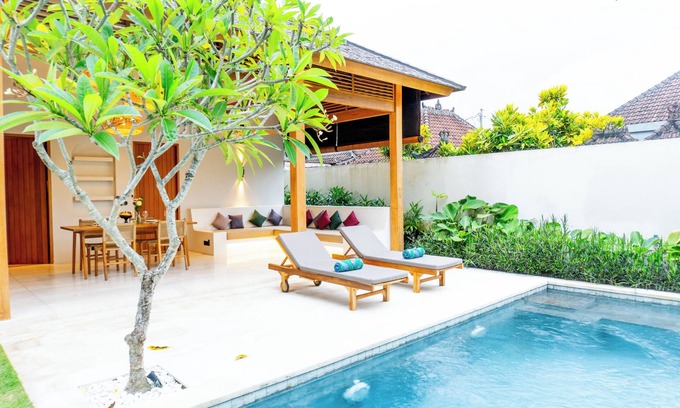 Mengwi Villa | Ersanea Villas consist of 8 units Luxury Villa, close to Seseh Famous Beach