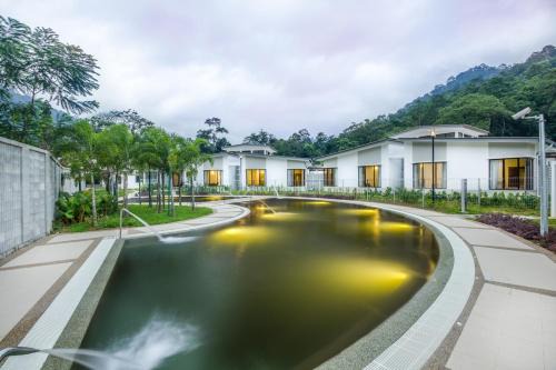Kampung Temiang Resort | ēRYA by SURIA Hot Spring Bentong