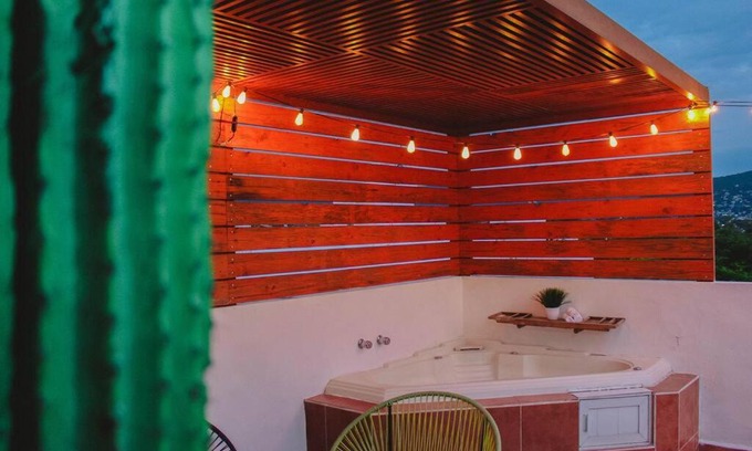 Jojutla House | "Escapada perfecta" casa con albeca, jacuzzi y roof garden