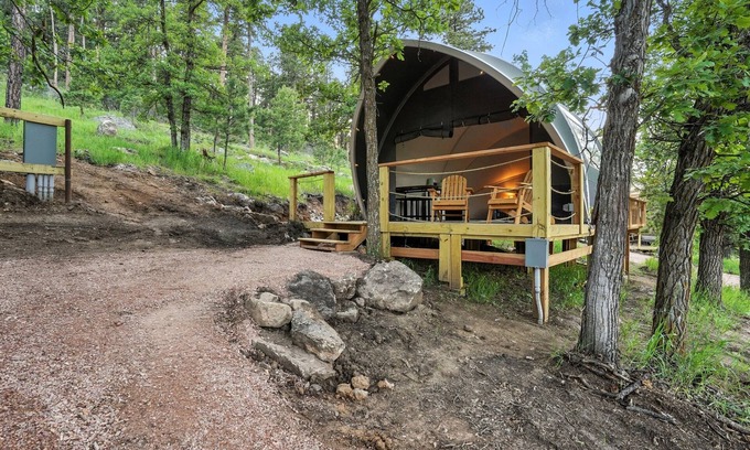 Hermosa Cabin | Escape to Cloud Nine Glamping in the Black Hills