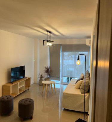 Marcos Juarez Apartment | Esmeralda Apart a Estrenar