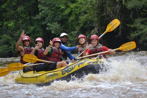 Brotas Hotel | Espaço Alvorada com Banheira ,agendamento das atividades, café da manhã no centro