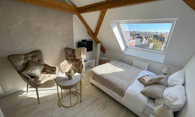 Mulhouse Apartment | Esprit Beige . Joli Studio Quartier Salengro