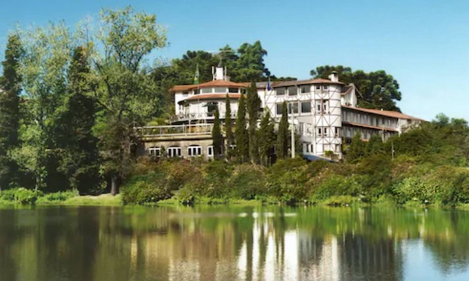 Bairro Lago Negro Hotel | Estalagem St Hubertus