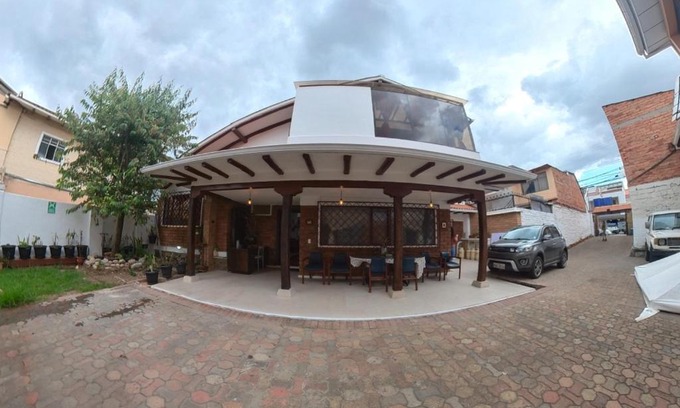 Huayna-Capac House | Estancia el Capulí