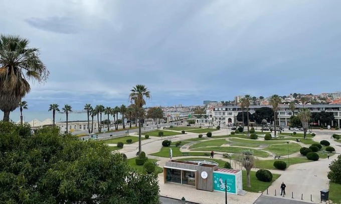 Estoril Apartment | Estoril - Bay view apartment