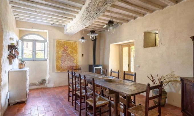 Murlo House | Etruscan house in magic location, with 3 double bedrooms, real Tuscan experience