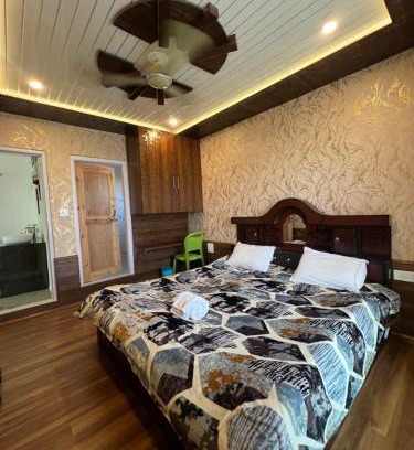 Srinagar House | Everest Guest House
