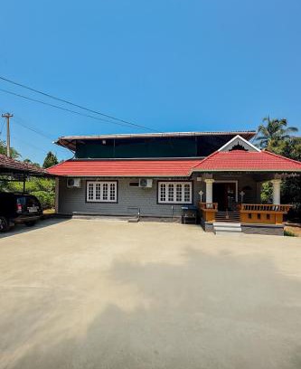 Chittur House | Evergreen Homestay
