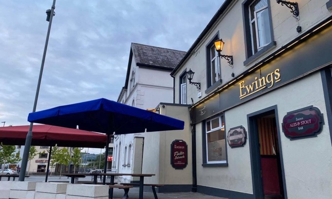 Carlow Apartment | Ewings Bar & Self-Catering Accommodation