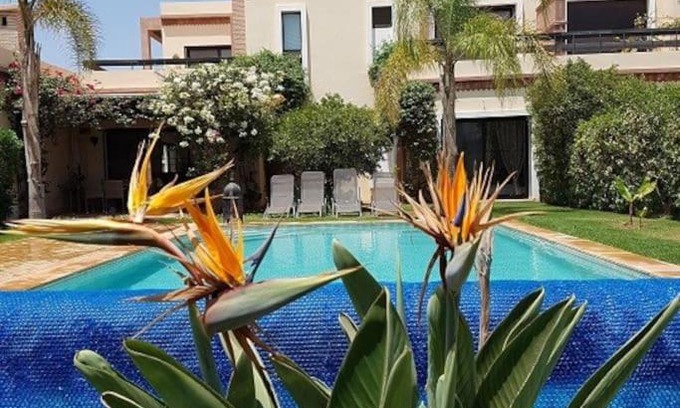 Issen Villa | Exceptionnelle Villa duplex 3 ch avec piscine privée dans résidence fermée