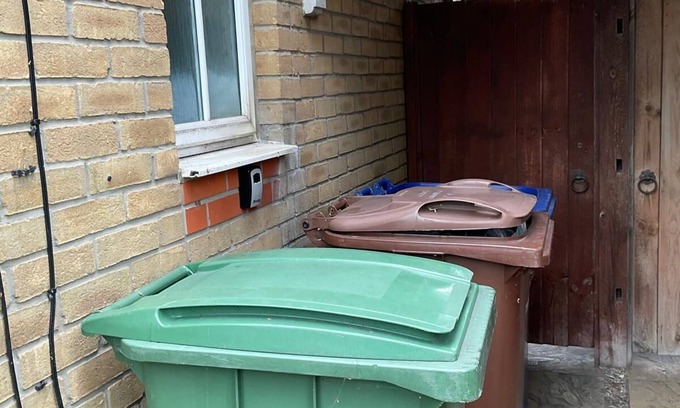 West Thurrock House | Exclusive 3 Bed home, garden and free parking-5 mins from Lakeside Shopping Mall