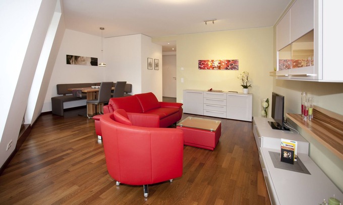 Innere Altstadt Apartment | Exclusive apartment in a prime location in the historic old town, 60 m2; WIRELESS INTERNET ACCESS