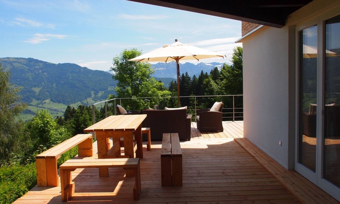 Grossdorf Ski Chalet | Exclusive house