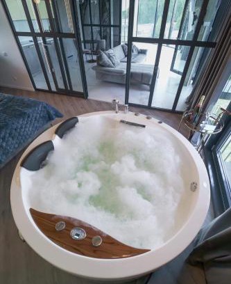 Sendvario seniunija Apartment | Exclusive Jacuzzi Apartaments Klaipėda
