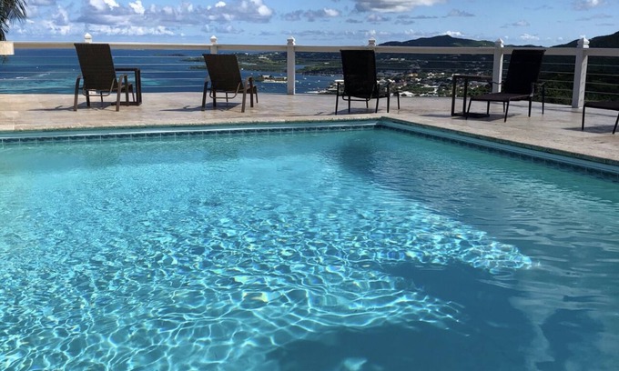 Estate Little Princess South House | Executive 1 Br. Poolside Apt: "Kilele suite"