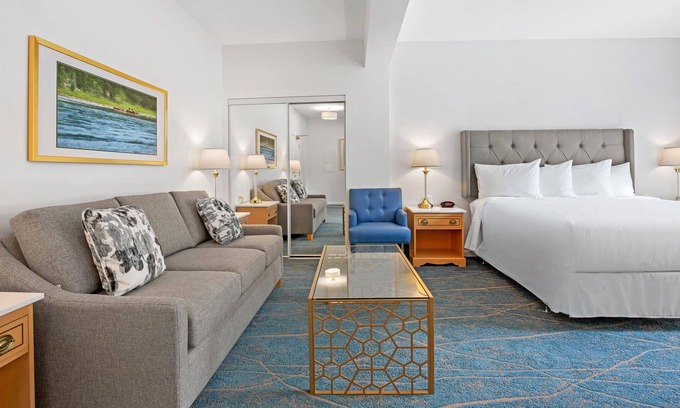 Trail Apartment | Executive Riverside Suite - 1 King with Kitchen