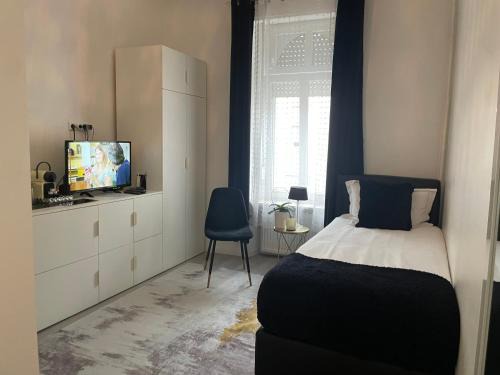 Bonnevoie House | EXECUTIVE SINGLE ROOM WITH EN-SUITE in GUEST HOUSE CITY CENTRE
