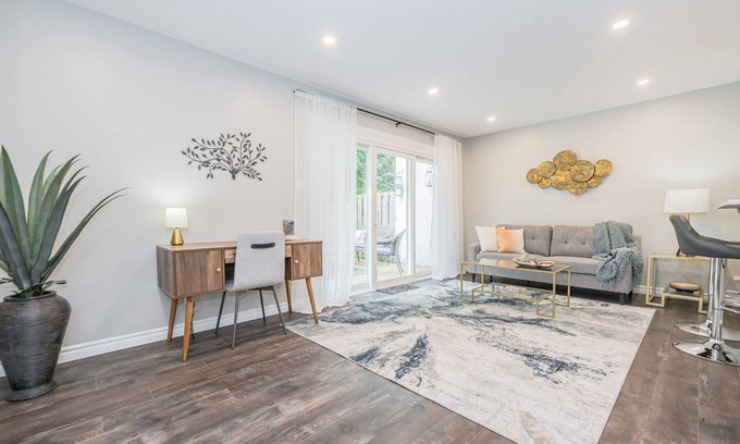 Waterloo House | Executive Townhouse in Central Waterloo