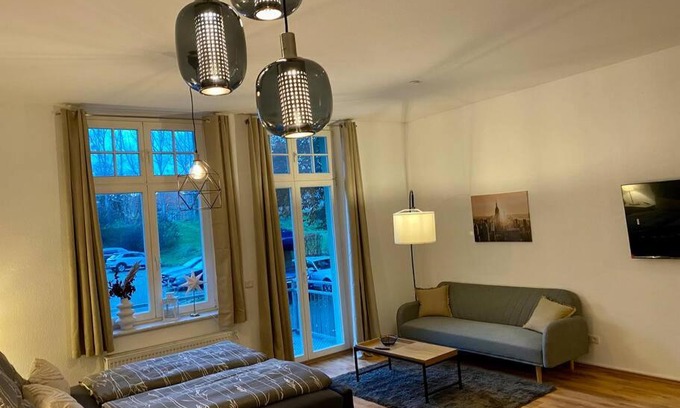 Magdeburg Apartment | Exkl. helles Apartment mit Balkon, WLAN& Parkplatz