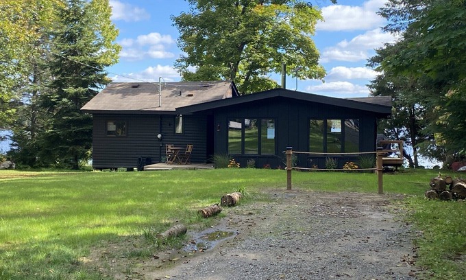 McMurrich/Monteith Cottage | Experience Muskoka in our dog friendly cottage with 2 beautiful A-frame bunkies