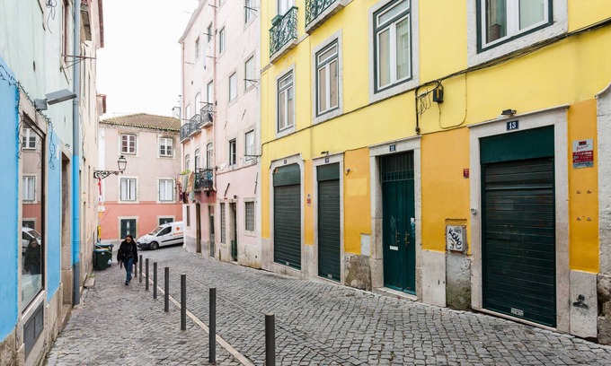 Encarnacao Apartment | Explore Vibrant Lisbon from a Designer Loft