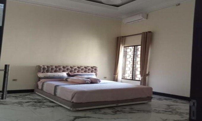 Jember Hotel | EXPRESS O 91708 Rumah Sriwijaya 12a Syariah