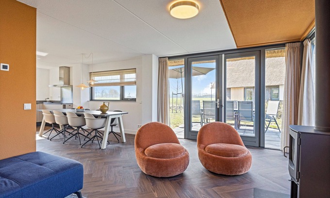 Westerbork House | Extra luxury 8-person accommodation in the holiday park Landal Drentse Lagune