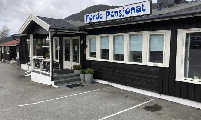 Forde Bed & Breakfast | Førde Pensjonat