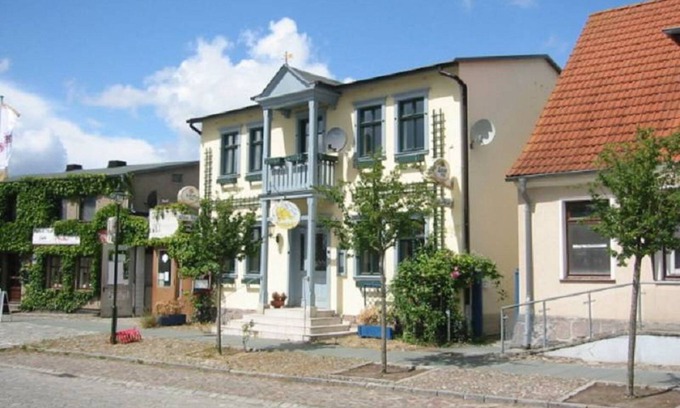 Sagard Apartment | F-1065 Brunnenaue - Brunnenaue group house F-1065