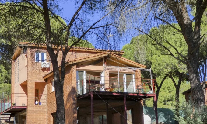 San Martin de Valdeiglesias Ski Chalet | Fantastic Villa next to the San Juan Swamp