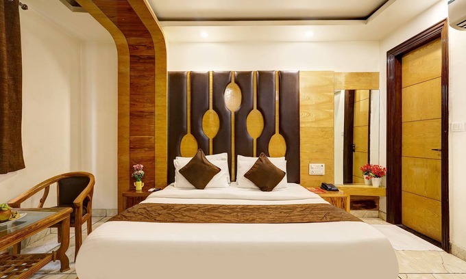 Paharganj Hotel | Fabhotel Church View