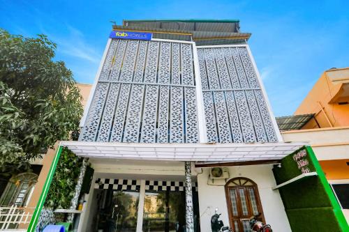 Bhopal Hotel | FabHotel Duke Inn