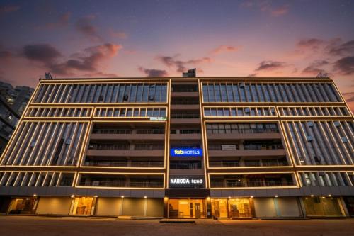 Ahmedabad Hotel | FabHotel SR Naroda - Nr Akshardham