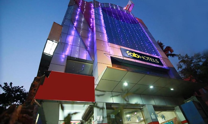 Kaloor Hotel | FabHotel Star