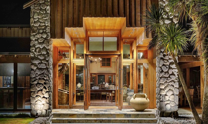 Windwhistle Hotel | Fable Terrace Downs Resort by Mgallery